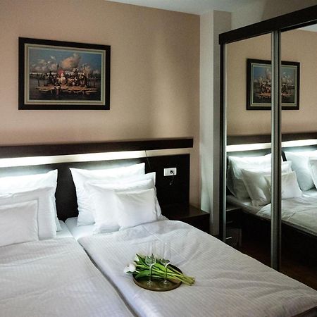 Atrium Bed & Breakfast Сремска Митровица Екстериор снимка