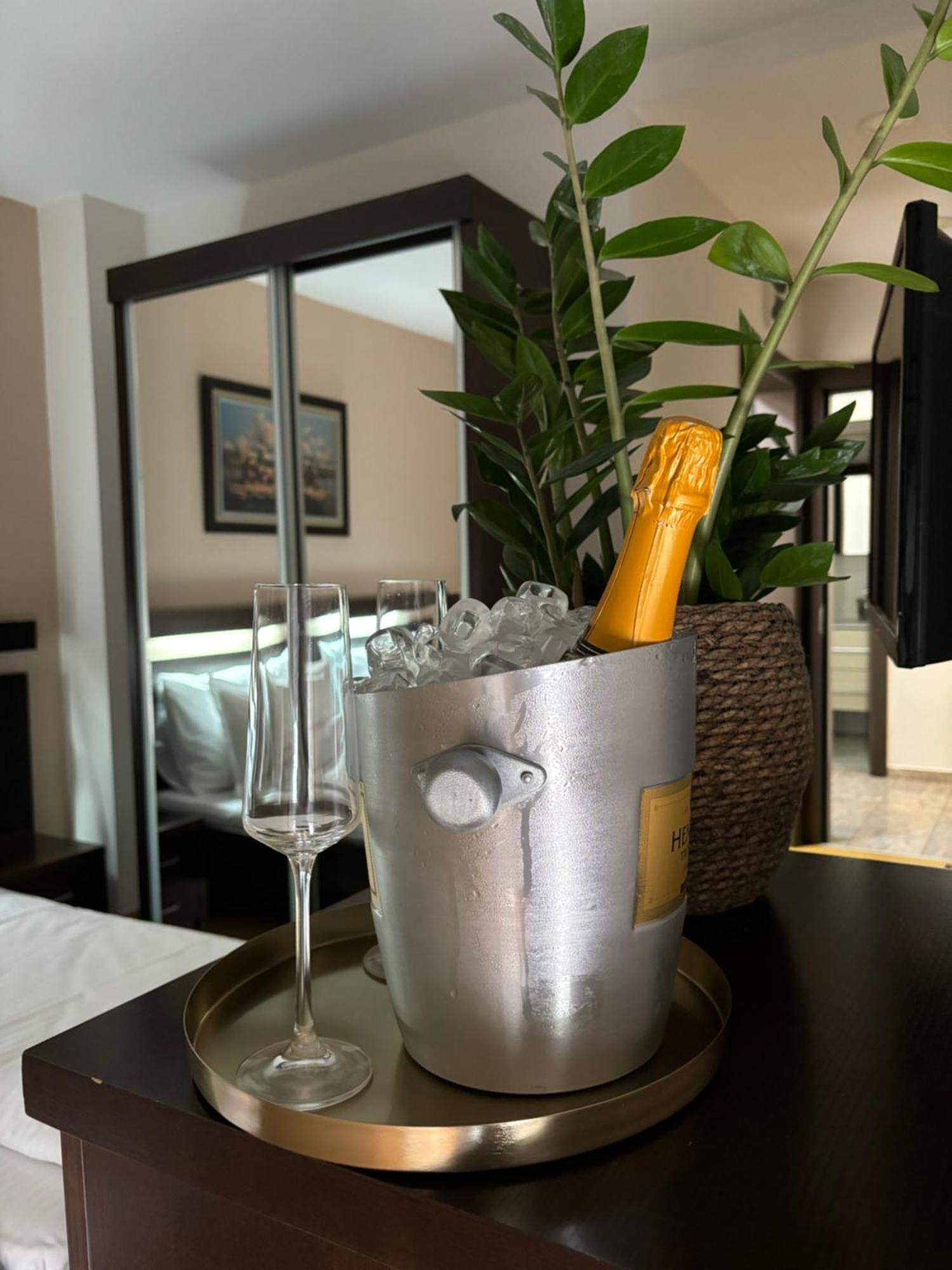 Atrium Bed & Breakfast Сремска Митровица Екстериор снимка